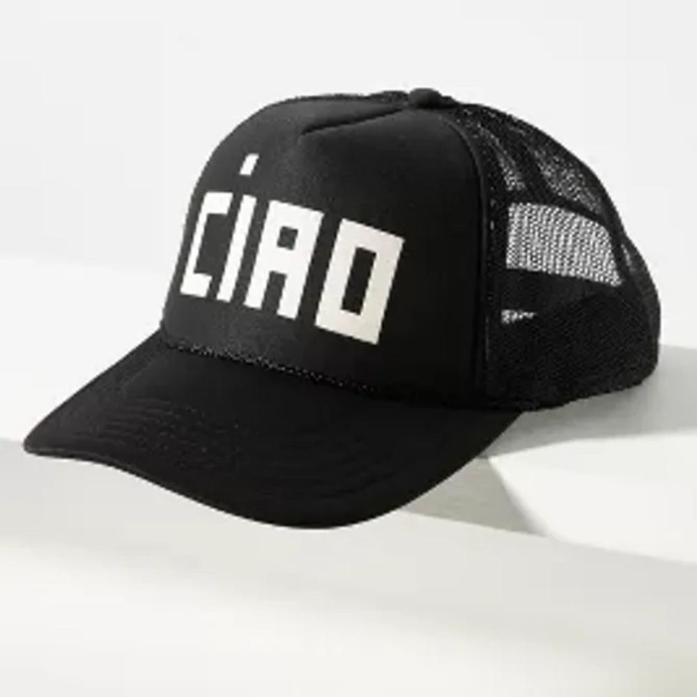 Clare V Black and White Trucker Hat/ top button missing